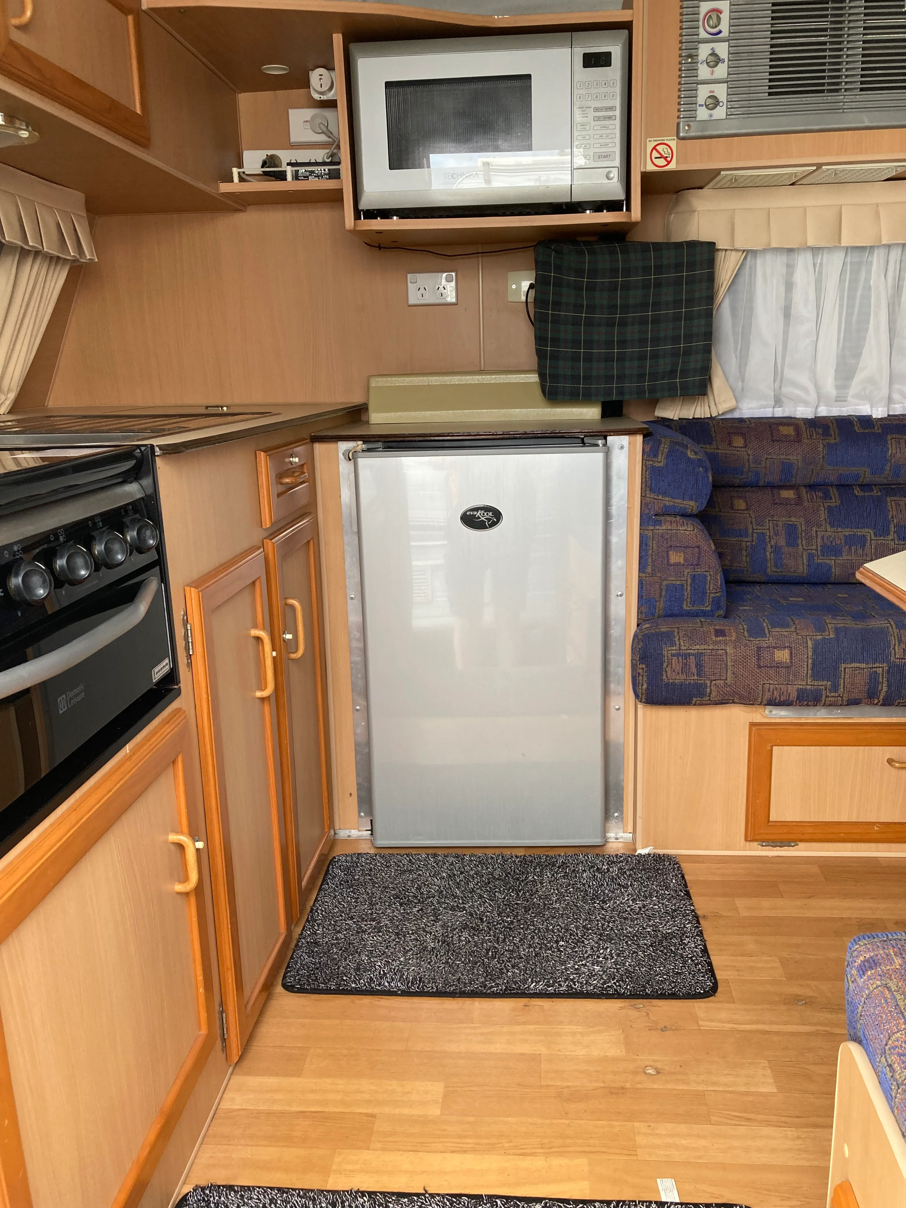 2003 Windsor Streamliner 17.5ft - Image 6