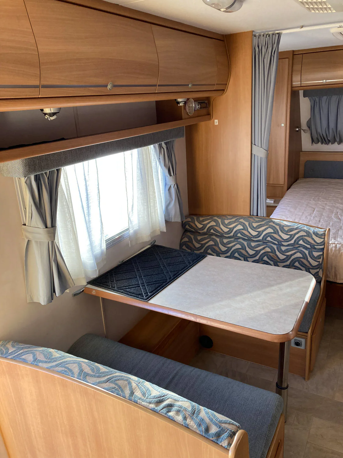2011 Jayco Sterling - Image 9