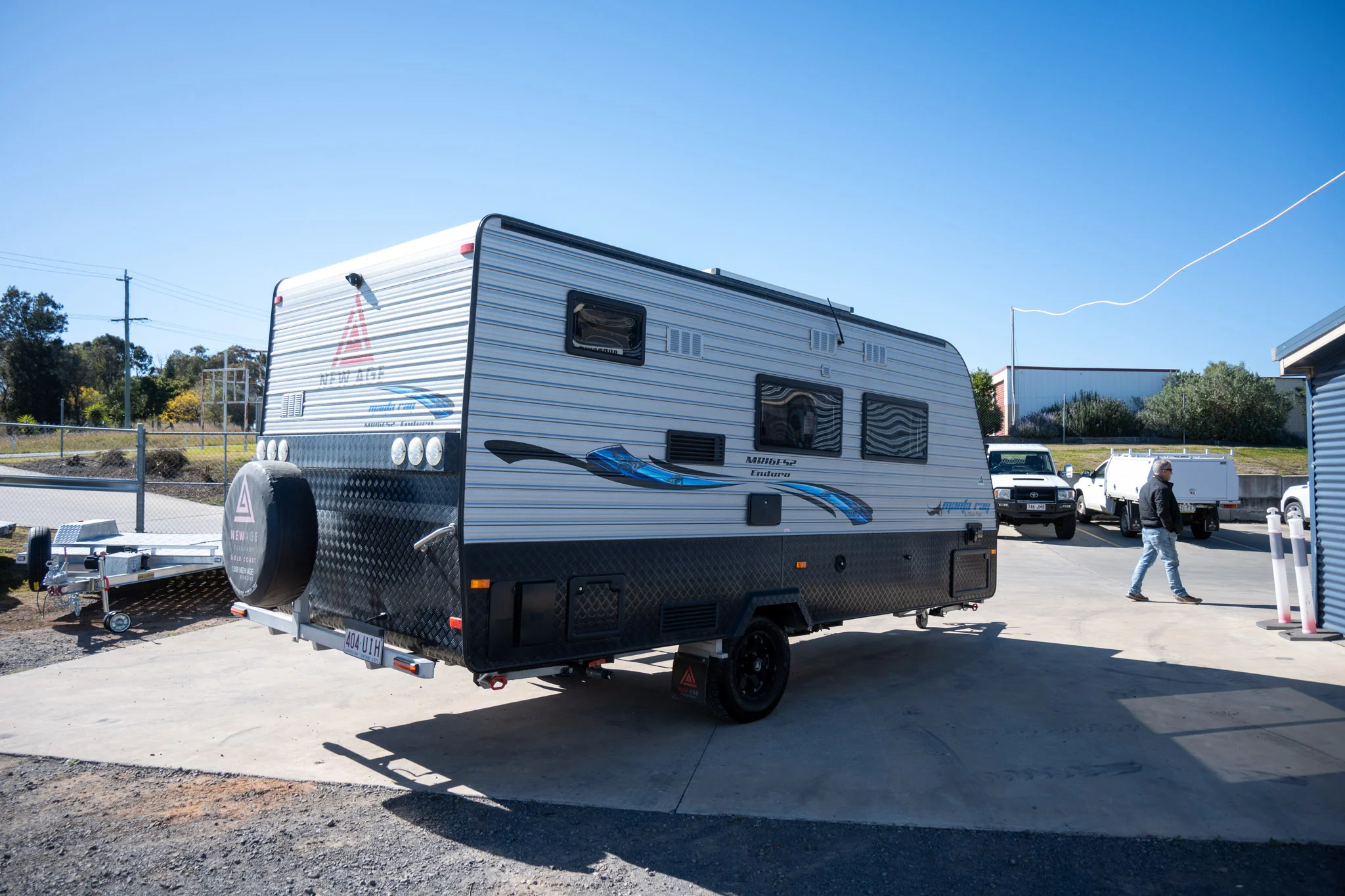 2019 New Age Manta Ray 18ft - Image 4