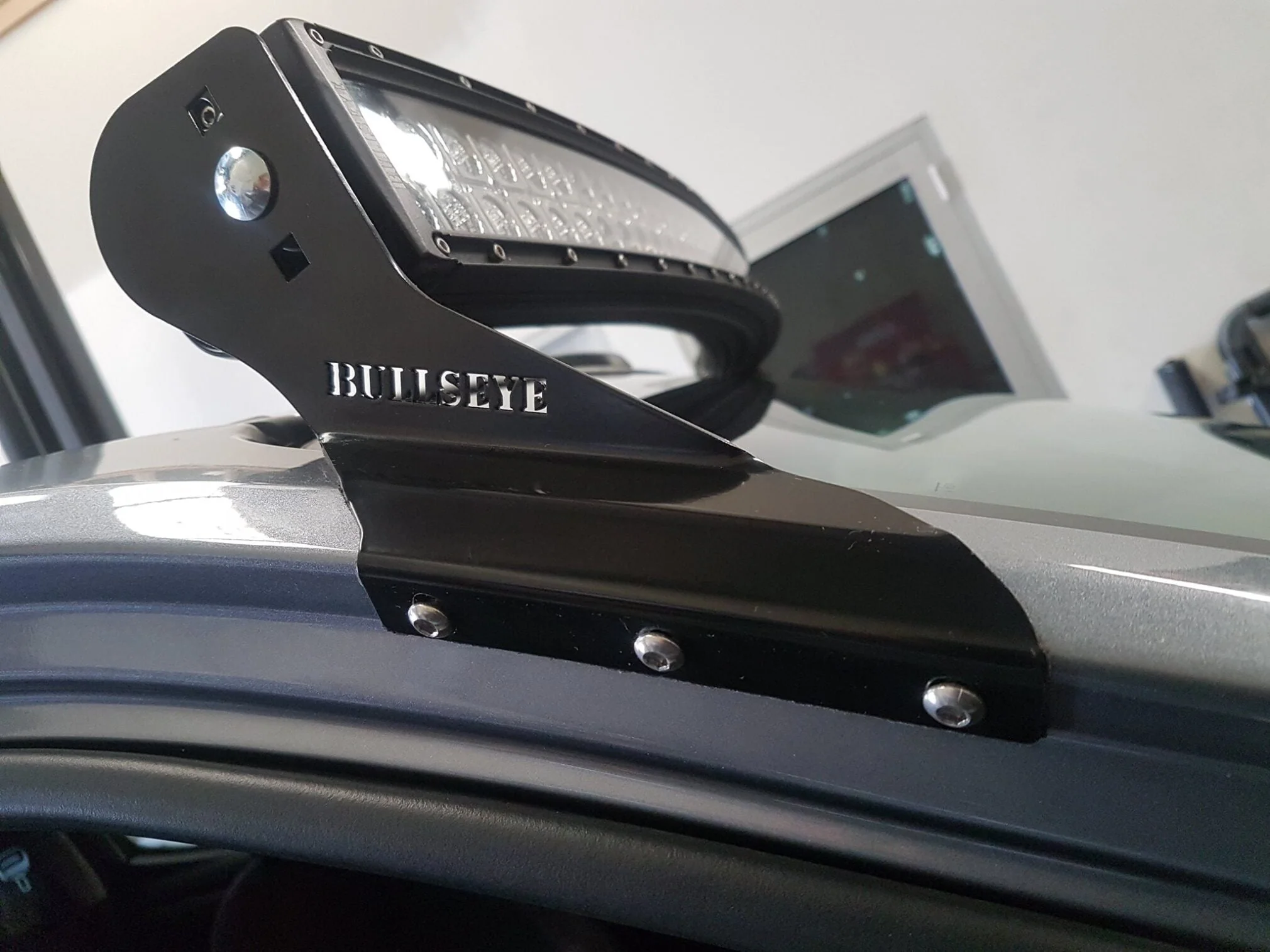 Isuzu D-Max (2011-2018) 50" Curved Windscreen Mounting Brackets - Image 4