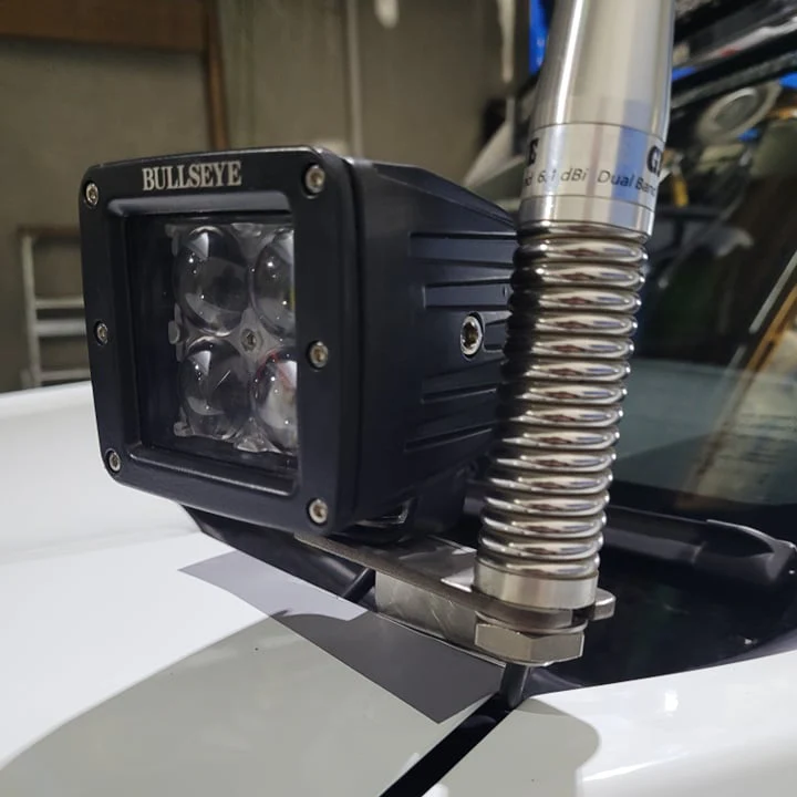 Isuzu D-MAX (2021+) Bonnet Aerial and Light Bracket - Image 3