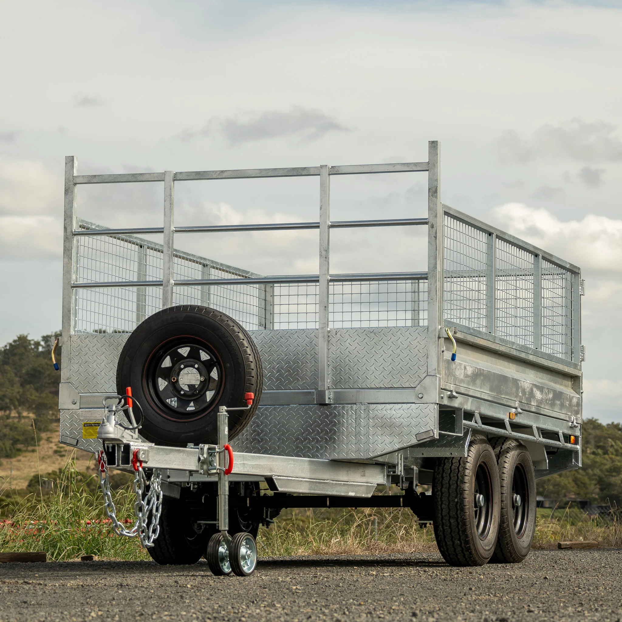 MAKS Dual Axle Flat-Top Trailer - Image 8