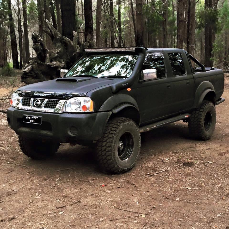 Nissan Navara D22 50″ Curved Windscreen Mounting Bracket - Image 3