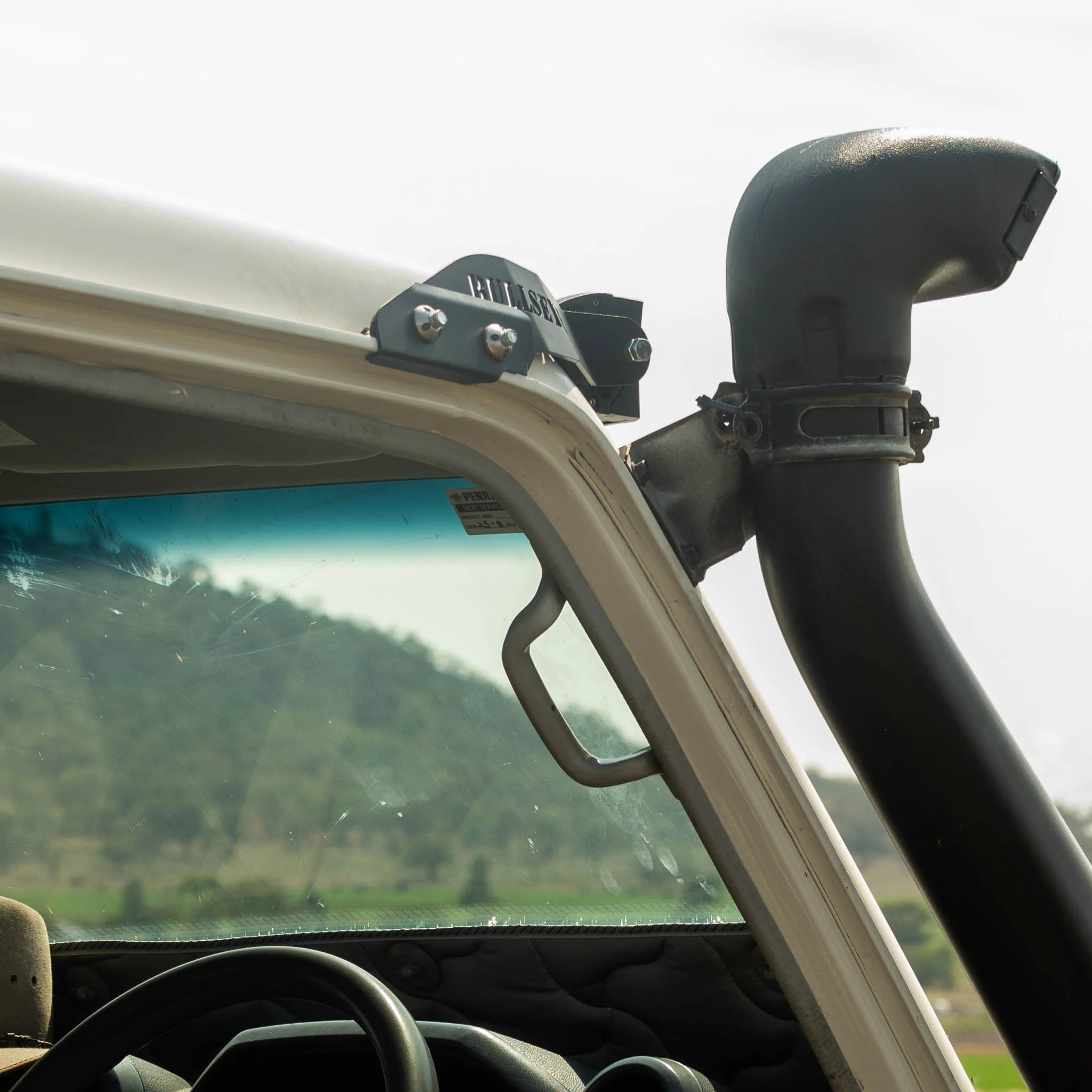 Toyota Landcruiser 79/76 Series 50″ Curved Windscreen Mounting Bracket - Image 8